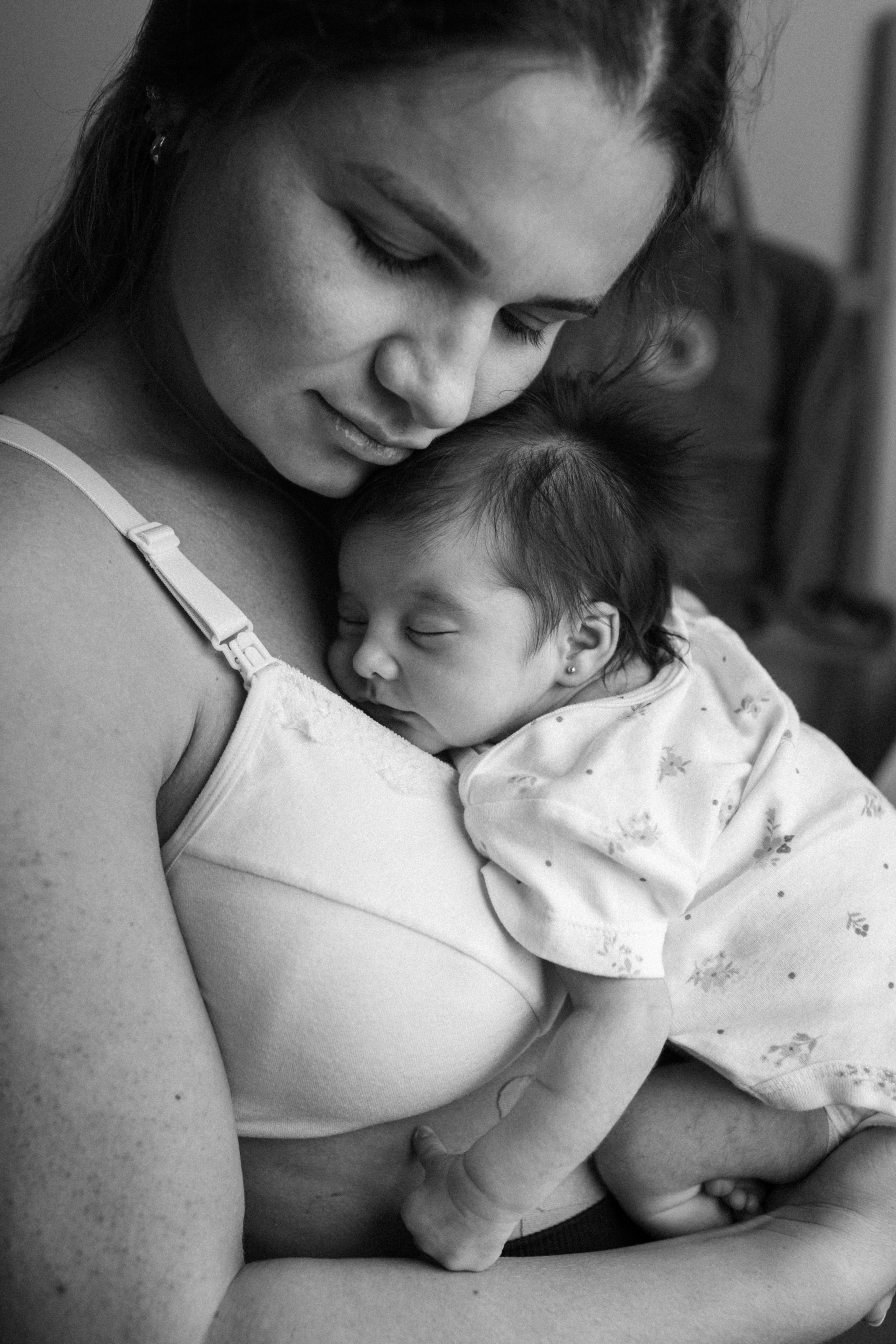 What Postpartum Recovery Really Feels Like (And What Helped Me Most)